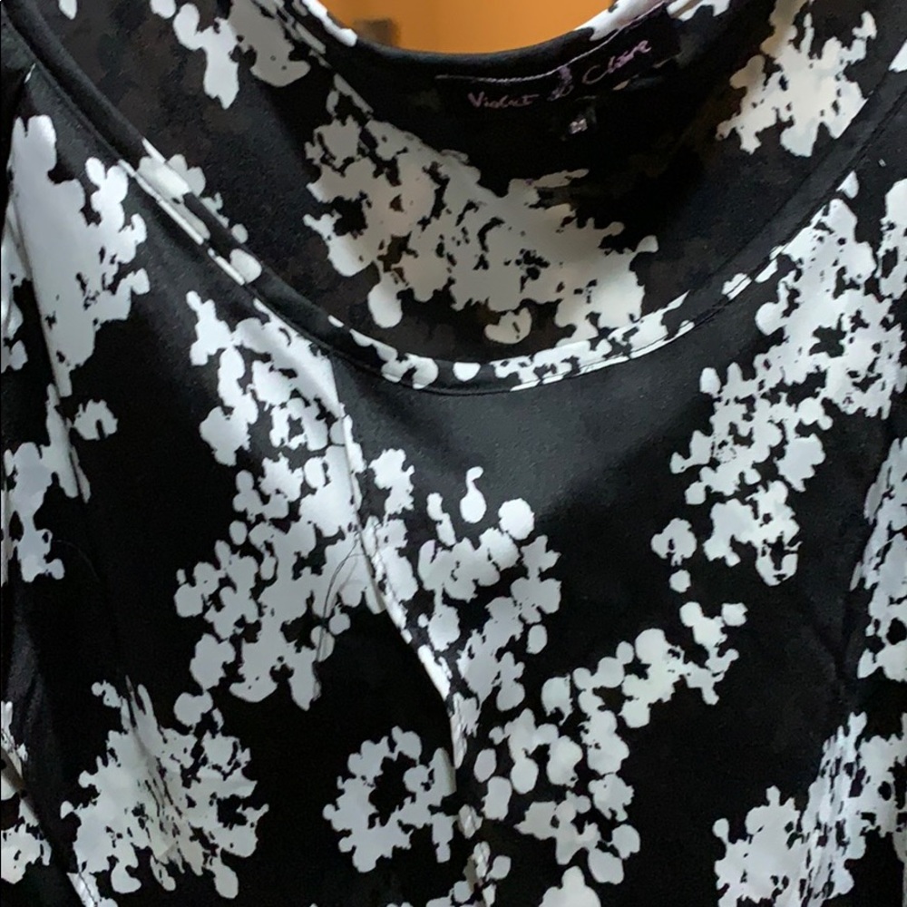 Violet Claire black/white short sleeved shirt
